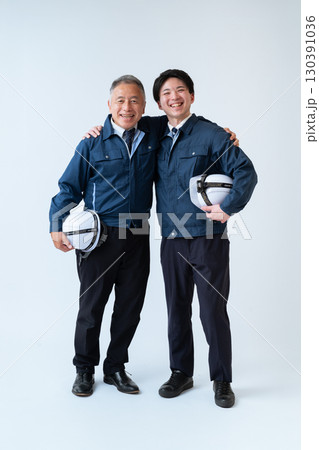 現場を支える技術者達 130391036
