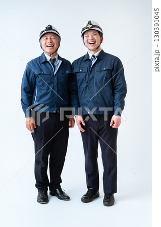 現場を支える技術者達 現場を支える技術者達 130391045