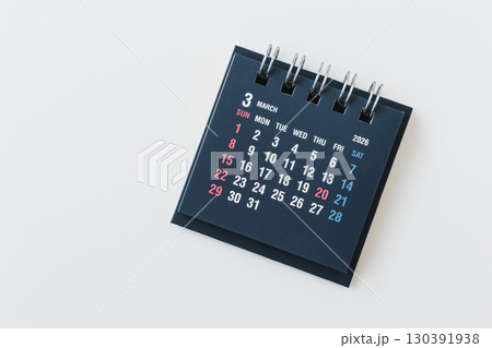2026年3月カレンダー 日本の3月卓上カレンダー 祝日祭日休日連休 白背景 2026年3月カレンダー 日本の3月卓上カレンダー 祝日祭日休日連休 白背景 130391938