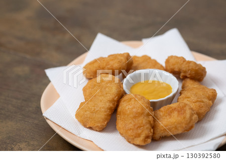 チキンナゲットのイメージ　(写真素材) 130392580