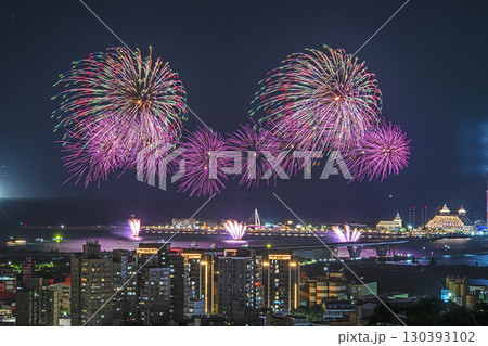 Summer ight fireworks spectacle Summer ight fireworks spectacle 130393102