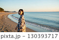 夏の浜辺の可憐な日本の美女 130393717