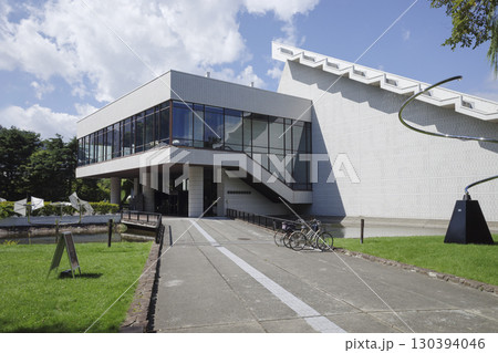 北海道立近代美術館（地域スポット 周辺施設シリーズ） 130394046