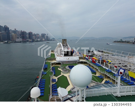 香港のオーシャンターミナル付近からの空撮 130394493