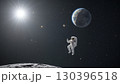 月と地球と宇宙飛行士 130396518