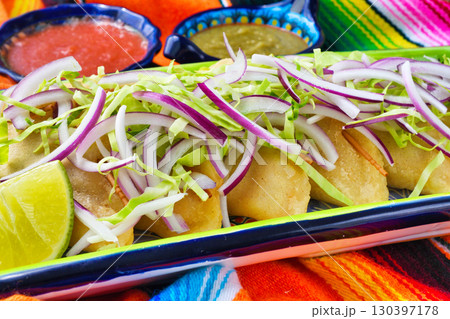 ペスカディージャ（ペスカディージャス）メキシコ料理 130397178