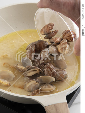 パスタを作る 130398456