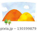 ほのぼのした秋の山 130399879