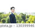 笑顔のビジネスマン 130399946