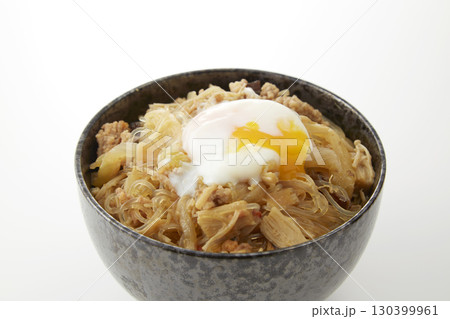 温泉卵乗せの麻婆春雨丼 130399961