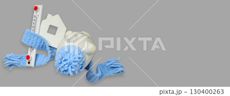 Soft tools and accessories for preparing homes during winter 130400263