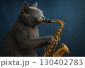サックスを演奏するロシアンブルーの猫 130402783