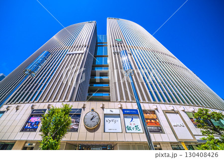 日本の東京都市景観9月2日。数寄屋橋交差点前の有楽町マリオンなどを望む 日本の東京都市景観9月2日。数寄屋橋交差点前の有楽町マリオンなどを望む 130408426