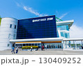 晴れの青空と三国競艇場外観イメージ｜ボートレース場イメージ｜福井県堺市 130409252