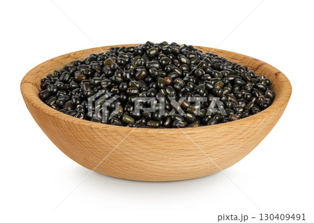 Black bean or Urad dal, black gram, vigna mungo in wooden bowl isolated on the white background 130409491