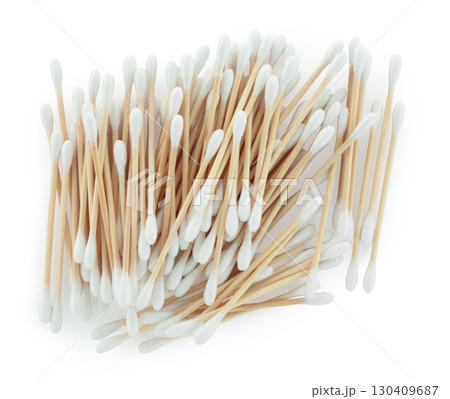 Eco friendly cotton swabs with wooden sticks isolated on transparent background, top view. Cosmetic hygiene, personal care product for zero waste lifestyle and sustainable beauty. Full focus photo Eco friendly cotton swabs with wooden sticks isolated on transparent background, top view. Cosmetic hygiene, personal care product for zero waste lifestyle and sustainable beauty. Full focus photo 130409687