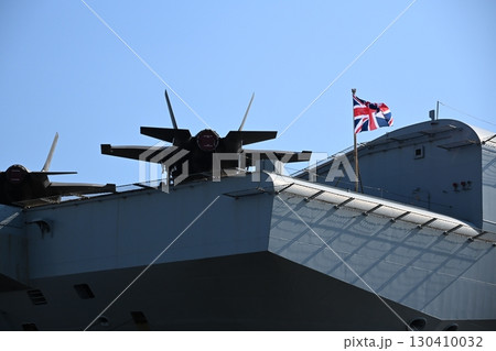 イギリス海軍空母　プリンス･オブ･ウェールズ艦上の艦載機(F-35B) 130410032