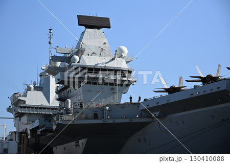 イギリス海軍空母　プリンス･オブ･ウェールズの艦橋 130410088