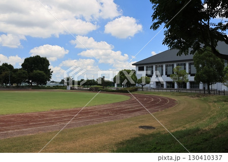 さいたま市の岩槻文化公園の風景 さいたま市の岩槻文化公園の風景 130410337