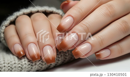 上品で美しい大人の指先に ブラウン系ベイビーブーマーネイルデザイン 130410501
