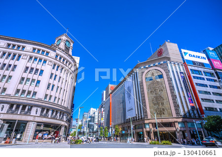 日本の東京都市景観 東京・銀座。セイコーハウス銀座などを望む＝9月2日 130410661