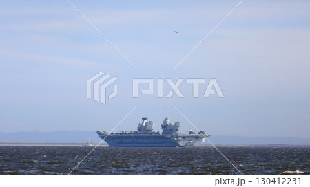 離日するイギリス空母(プリンス・オブ・ウェールズ) 離日するイギリス空母(プリンス・オブ・ウェールズ) 130412231