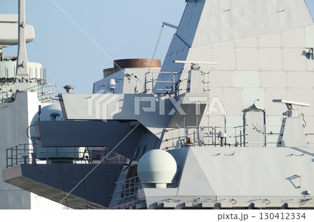 東京湾に停泊中のイギリス空母（プリンス・オブ・ウェールズ） 130412334