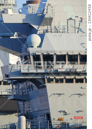 東京湾に停泊中のイギリス空母(プリンス・オブ・ウェールズ) 東京湾に停泊中のイギリス空母(プリンス・オブ・ウェールズ) 130412458