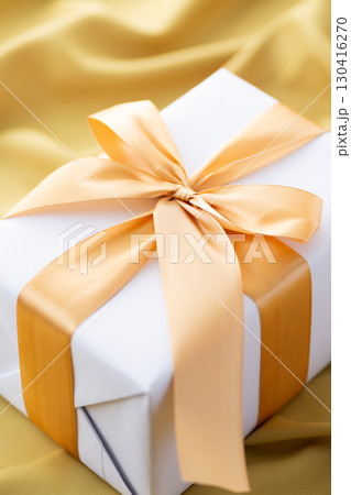 プレゼント 130416270