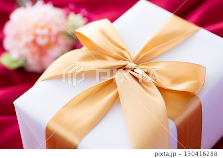 プレゼント 130416288