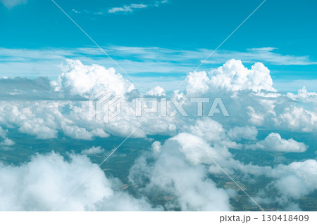 北海道の自然を歩く-羊蹄山と雲海の絶景- 130418409