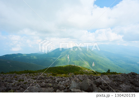 蓼科山頂からの景色 蓼科山頂からの景色 130420135