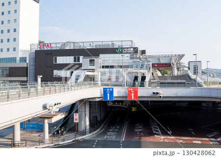 【いわき駅】早朝の駅前とペデストリアンデッキ 【いわき駅】早朝の駅前とペデストリアンデッキ 130428062