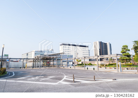 【いわき駅】早朝の北口の駅前広場 【いわき駅】早朝の北口の駅前広場 130428162