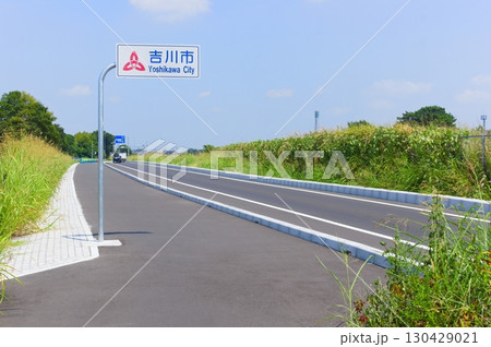 埼玉県越谷市東埼玉道路沿い2025年8月 130429021