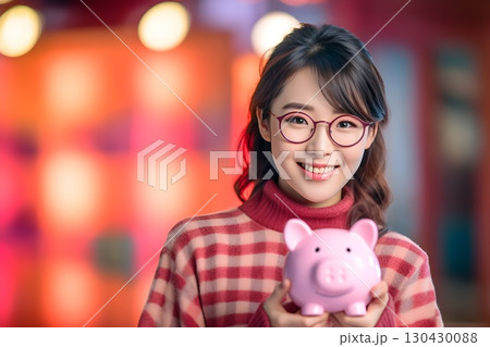 豚の貯金箱持った女性1　AI生成画像 130430088
