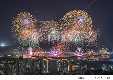 Orange daylily flower 130432042