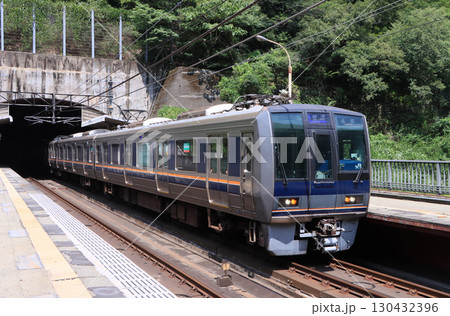 福知山線　武田尾駅に停車する207系電車 130432396