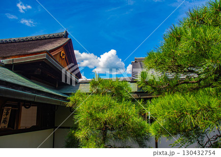 【京都風景】大仙院　白砂と石組を人生に見立てた庭園 130432754