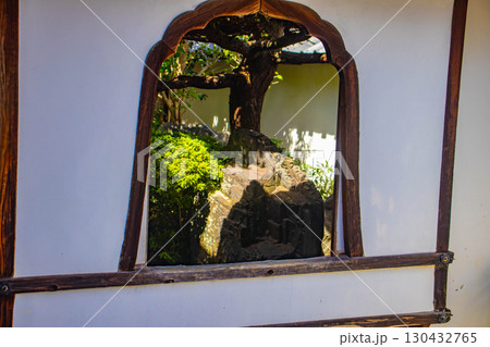 【京都風景】大仙院　白砂と石組を人生に見立てた庭園 130432765