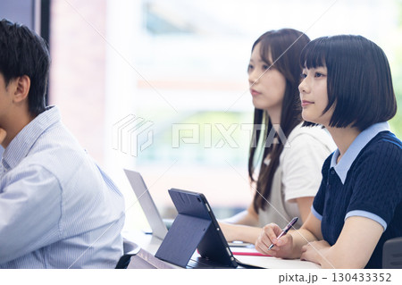 大学生 大学生 130433352