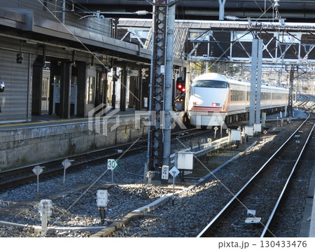 栃木・鬼怒川温泉行き特急列車の外観 栃木・鬼怒川温泉行き特急列車の外観 130433476