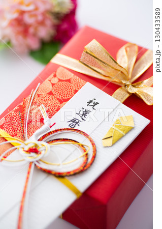 還暦のお祝い 130433589