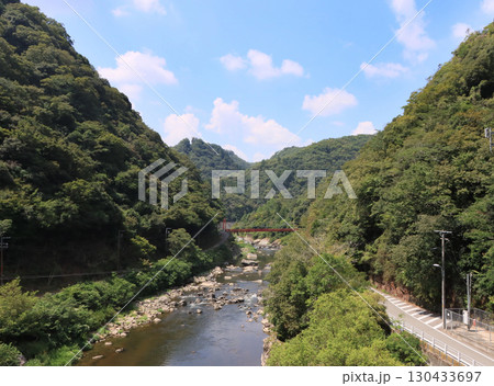 西宮市と宝塚市 武庫川渓谷の風景 西宮市と宝塚市 武庫川渓谷の風景 130433697