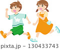 走る子供達のイラスト 130433743