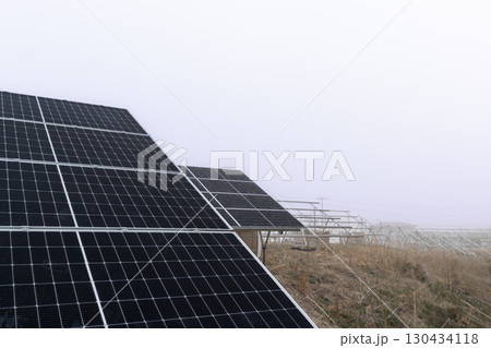 太陽光野立発電所工事現場 太陽光野立発電所工事現場 130434118
