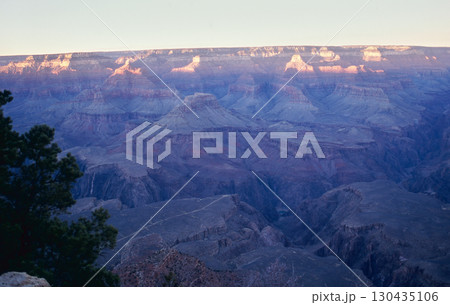 グランごキャニオンの夕暮れ前 130435106