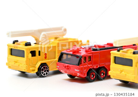 空港用化学消防車消防自動車 緊急車両 130435184