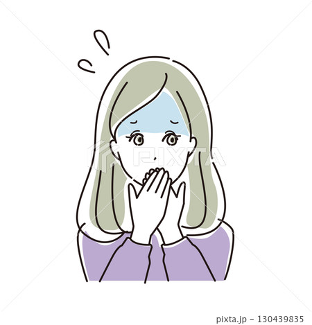青ざめて吐きそうな女性の上半身 130439835