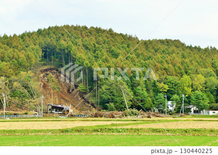 北海道　胆振東部地震　土砂崩れ 130440225